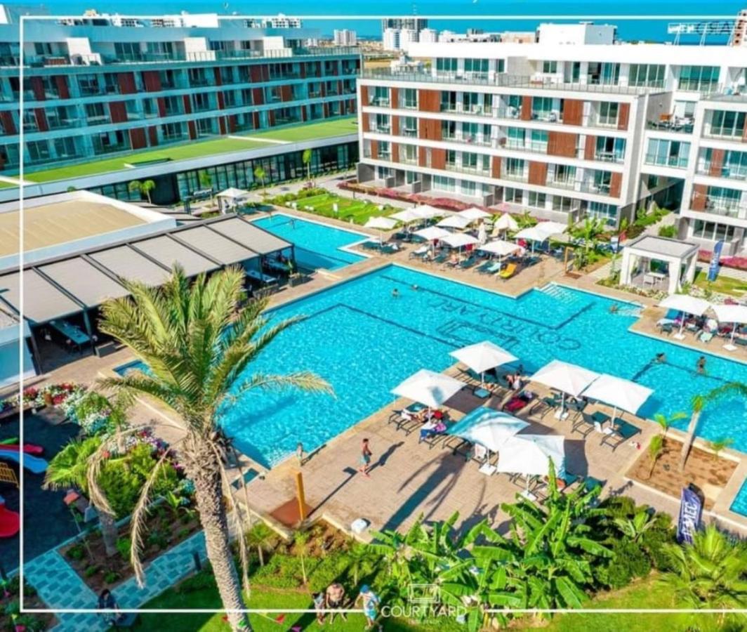 Courtyard Long Beach Holiday Resort Iskele District  Exteriör bild