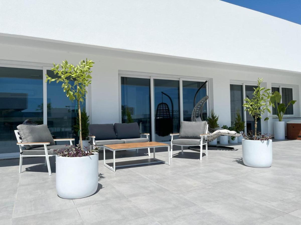 Courtyard Long Beach Holiday Resort Iskele District  Exteriör bild